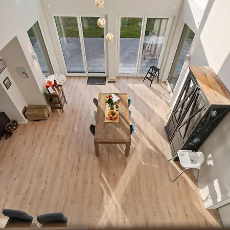 Ferienhaus-lake-escape Hébergement de vacances Lärz