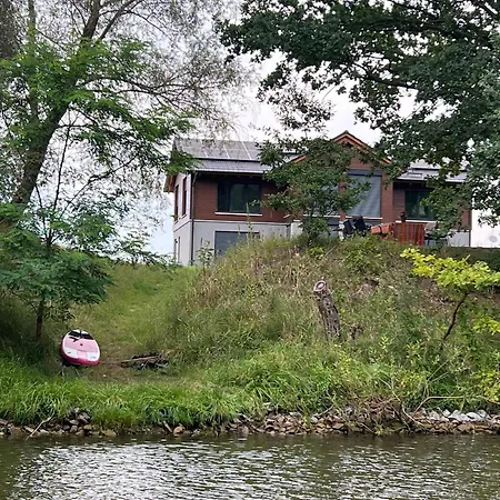 Ferienhaus-lake-escape Hébergement de vacances *