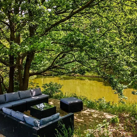 Ferienhaus-lake-escape Hébergement de vacances *